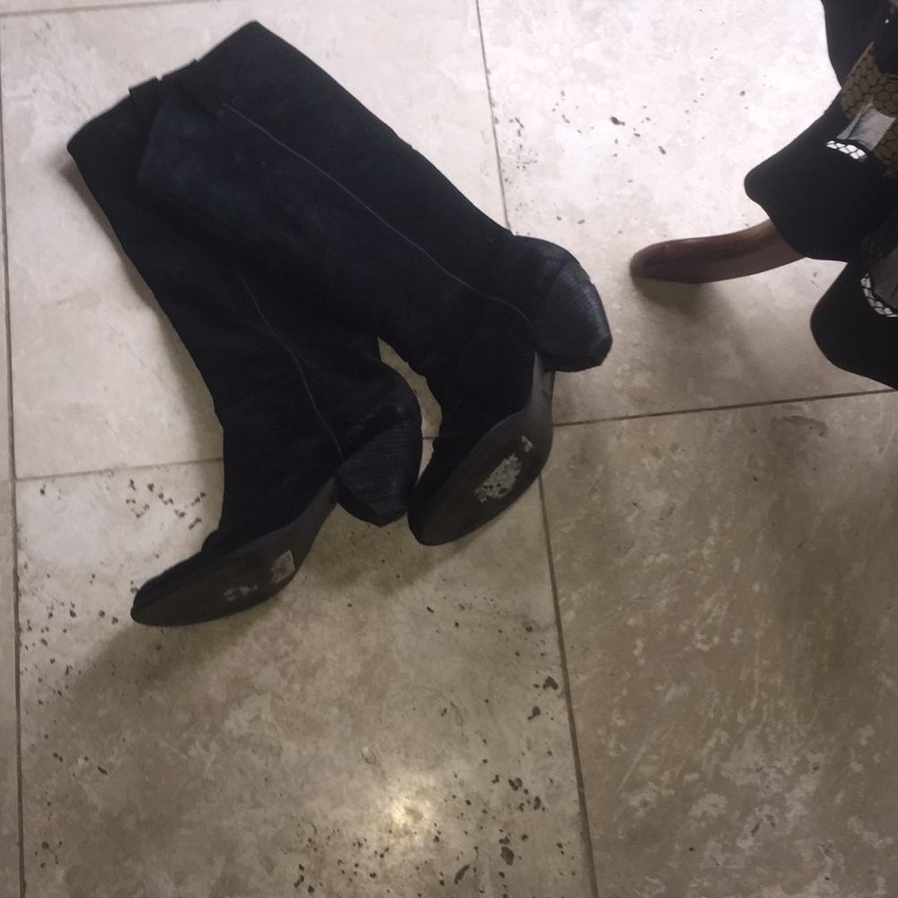 Gunmetal black suede boots - Picture 2 of 11